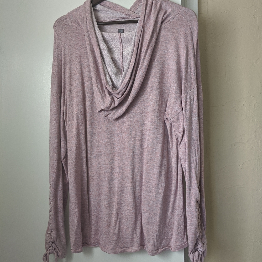 Market and spruce comfy hoodie with tie sleeves